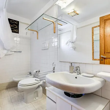 Colosseum Terrace Penthouse Apartment Rome